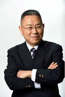 山本一力